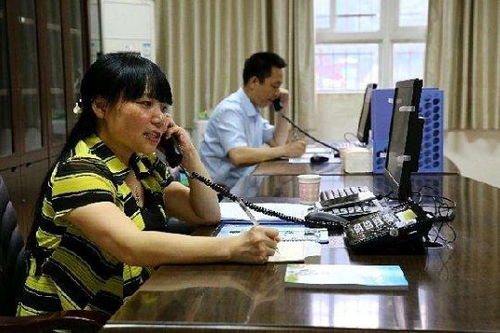 全國(guó)第一條志愿者服務(wù)熱線電話的誕生地及其對(duì)教育咨詢(xún)服務(wù)的啟示